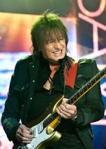 Watch Guitar Legends for Heroes 9Movies